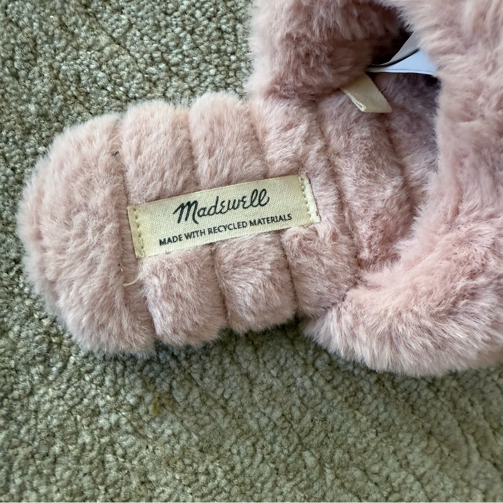 Madewell • Quilted Scuff Slippers in Recycled Faux Fur Size 6. like new - Picture 9 of 13